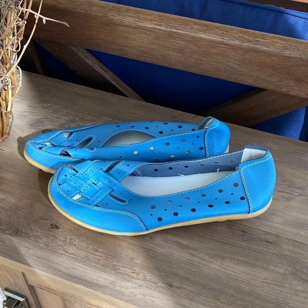🍀 Bright Blue Perforated Leather Slip-On Flats